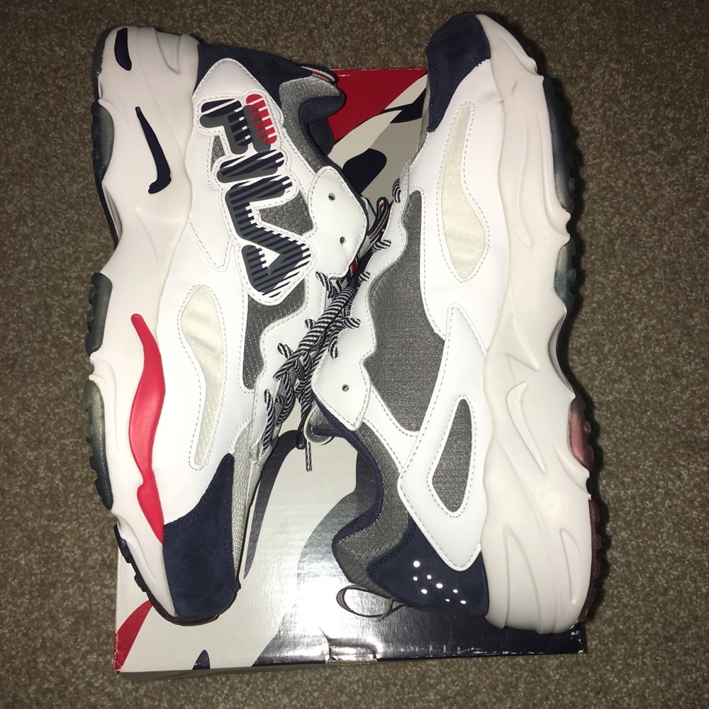 Fila Ray Tracer Graphic